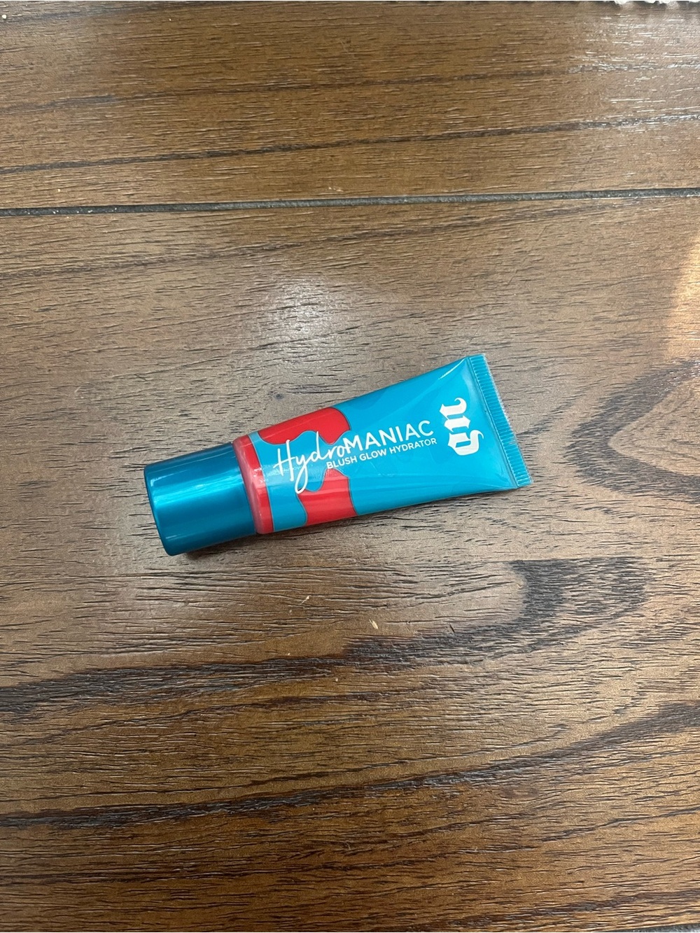 Urban Decay Hydromaniac Blush Glow Hydrator - Teal & Red Accent
